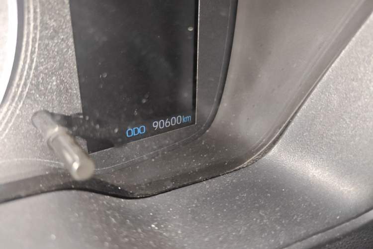 Used Toyota Levin 2019 185T CVT Luxury Edition China VI Standard Odometer Close Up