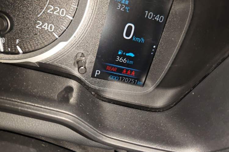 Used Toyota Levin 2019 185T CVT Luxury Edition China VI Standard Odometer Close Up