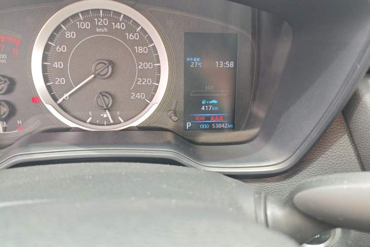 Used Toyota Levin 2019 185T CVT Luxury Edition China VI Standard Odometer Close Up