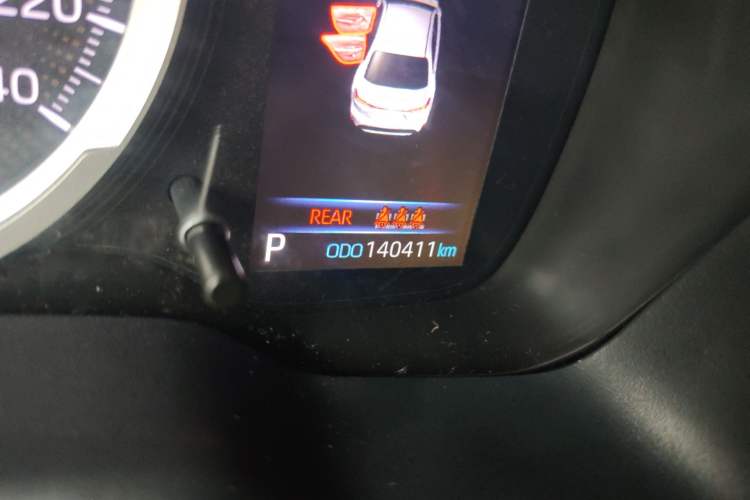 Used Toyota Levin 2019 185T CVT Luxury Edition China VI Standard Odometer Close Up