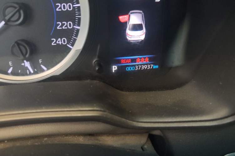 Used Toyota Levin 2019 Dual-Engine 1.8H E-CVT Luxury Edition China VI Standard Odometer Close Up