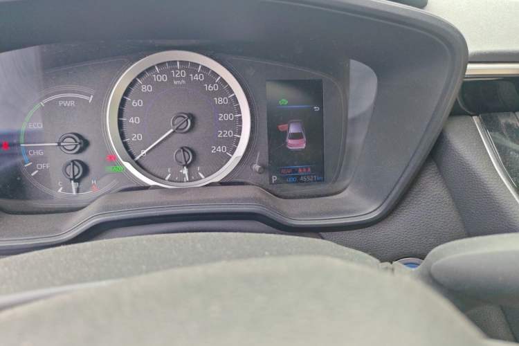 Used Toyota Levin 2019 Dual-Engine 1.8H E-CVT Luxury Edition China VI Standard Odometer Close Up