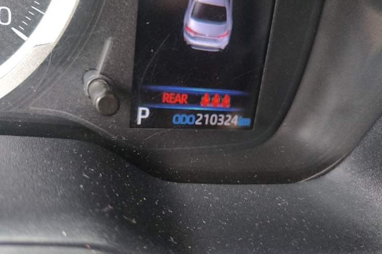 Used Toyota Levin 2019 Dual-Engine 1.8H E-CVT Luxury Edition China VI Standard Odometer Close Up