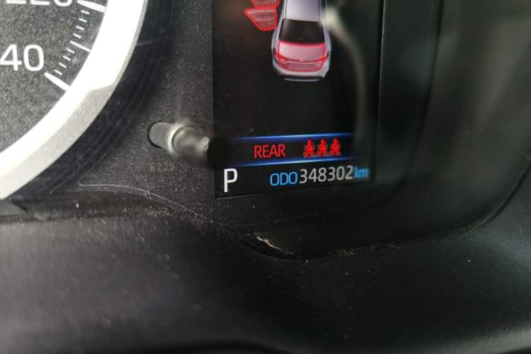 Used Toyota Levin 2019 185T CVT Luxury Edition China V Standard Odometer Close Up