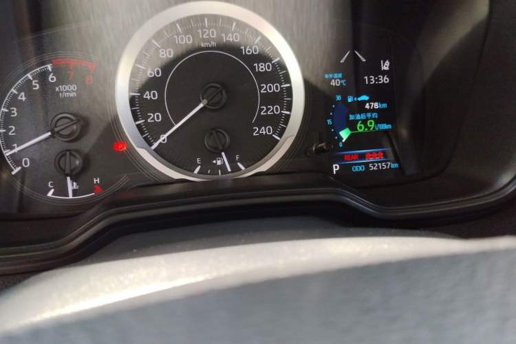 Used Toyota Levin 2019 185T CVT Luxury Edition China VI Standard Odometer Close Up