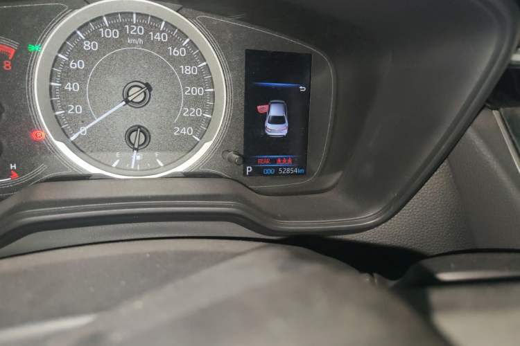 Used Toyota Levin 2019 185T CVT Luxury Edition China VI Standard Odometer Close Up