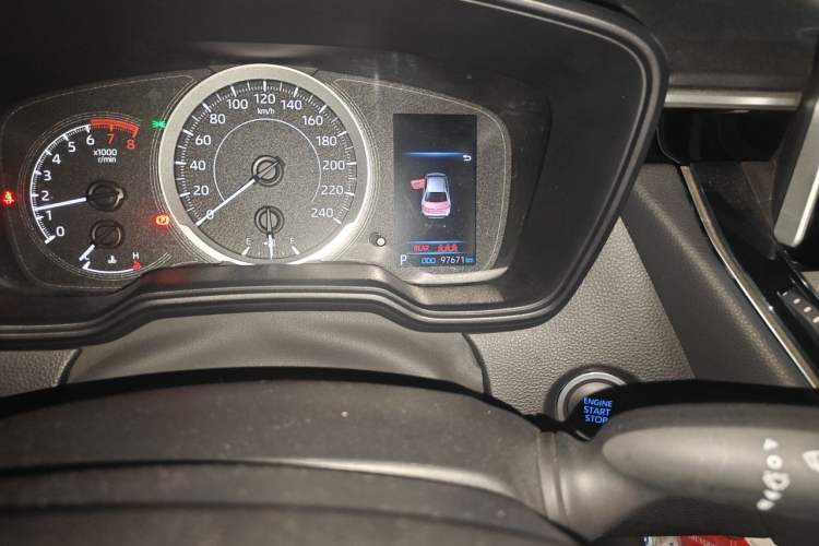 Used Toyota Levin 2019 185T CVT Sport Edition China VI Standard Odometer Close Up