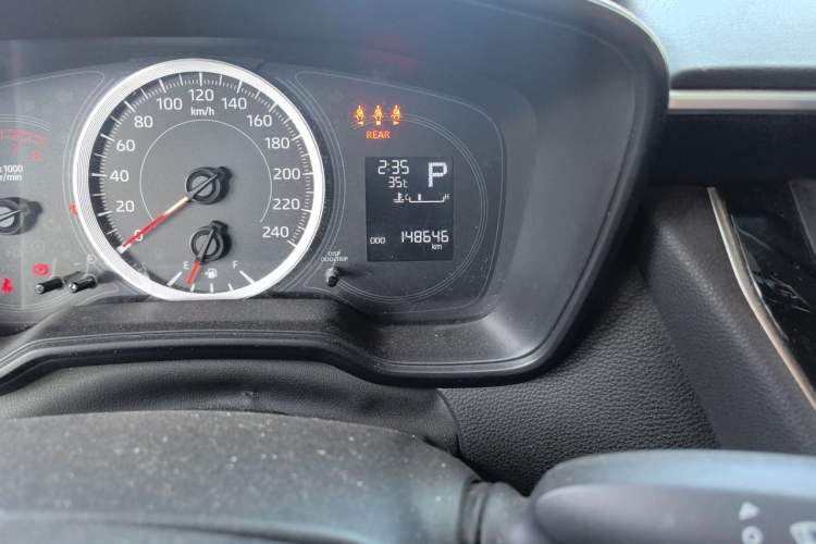 Used Toyota Levin 2019 185T CVT Entry-Level Version China VI Standard Odometer Close Up