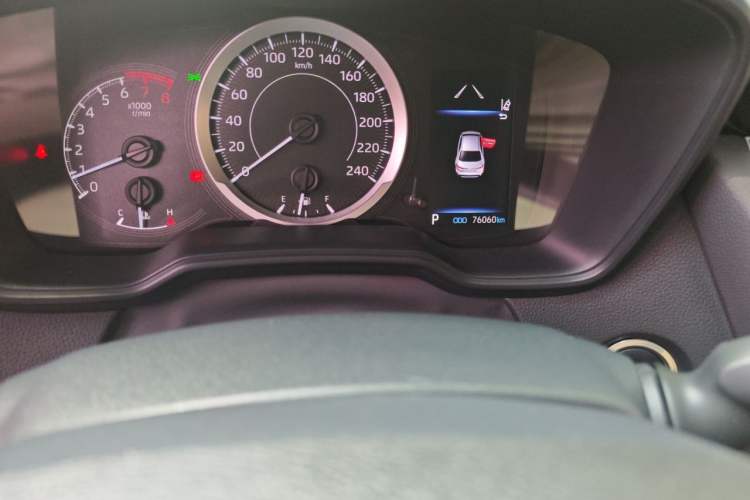Used Toyota Levin 2019 185T CVT Luxury Edition China VI Standard Odometer Close Up