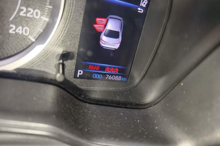 Used Toyota Levin 2019 185T CVT Sport Edition China VI Standard Odometer Close Up