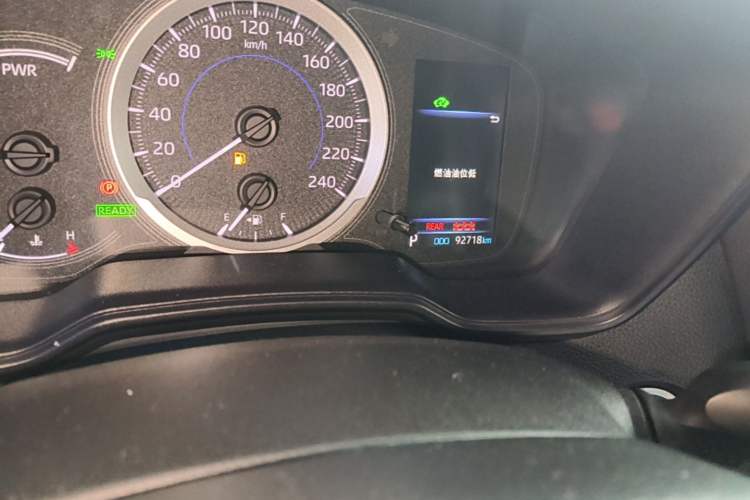 Used Toyota Levin 2019 Dual-Engine 1.8H E-CVT Luxury Edition China VI Standard Odometer Close Up