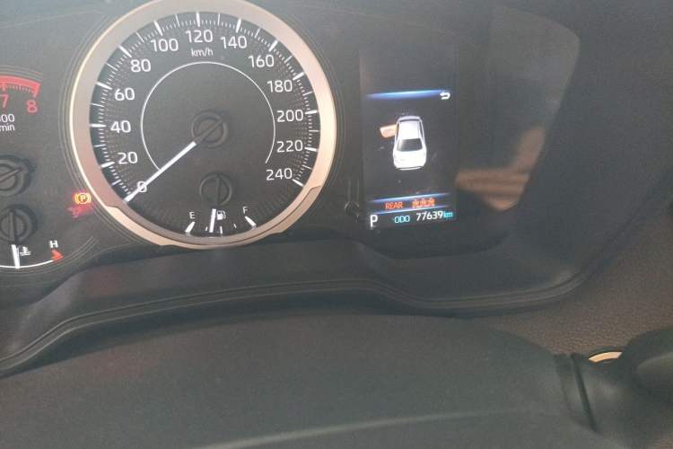Used Toyota Levin 2019 185T CVT Luxury Edition China VI Standard Odometer Close Up