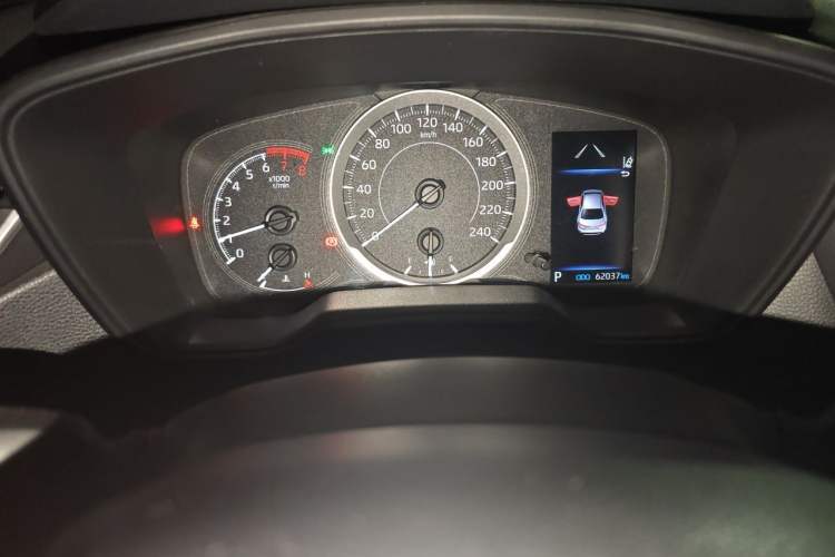 Used Toyota Levin 2019 185T CVT Luxury Edition China VI Standard Odometer Close Up
