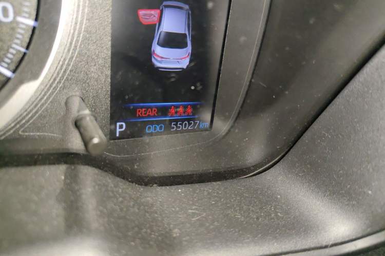 Used Toyota Levin 2019 185T CVT Luxury Edition China VI Standard Odometer Close Up