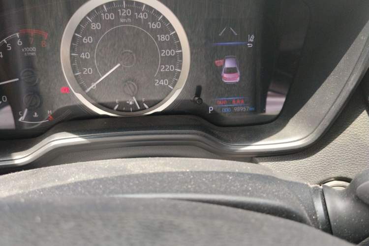 Used Toyota Levin 2019 185T CVT Luxury Edition China VI Standard Odometer Close Up