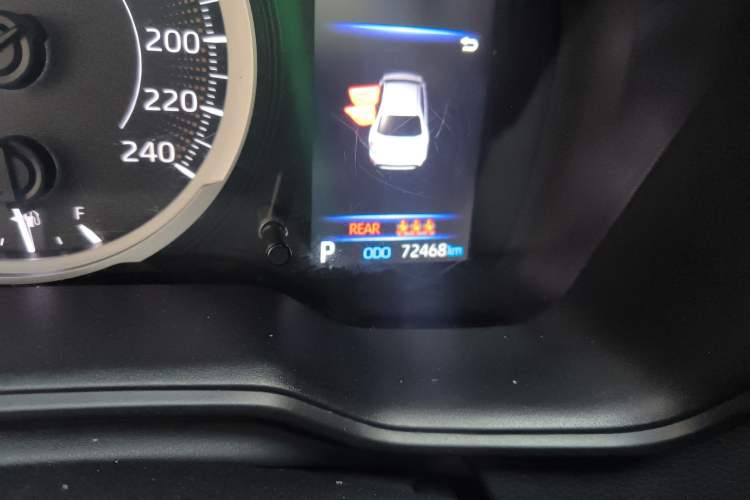 Used Toyota Levin 2019 185T CVT Luxury Edition China V Standard Odometer Close Up