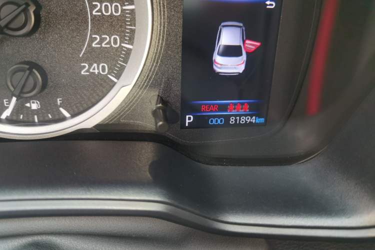 Used Toyota Levin 2019 185T CVT Luxury Edition China VI Standard Odometer Close Up