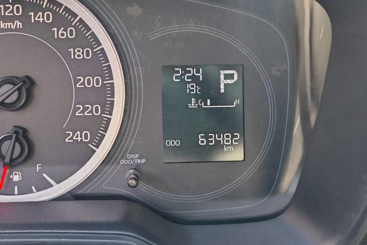 Used Toyota Levin 2019 185T CVT Entry-Level Version China VI Standard Odometer Close Up