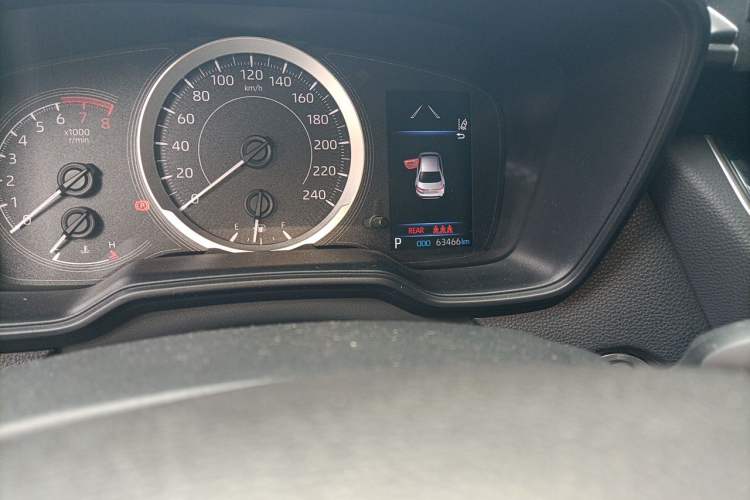 Used Toyota Levin 2019 185T CVT Luxury Edition China V Standard Odometer Close Up