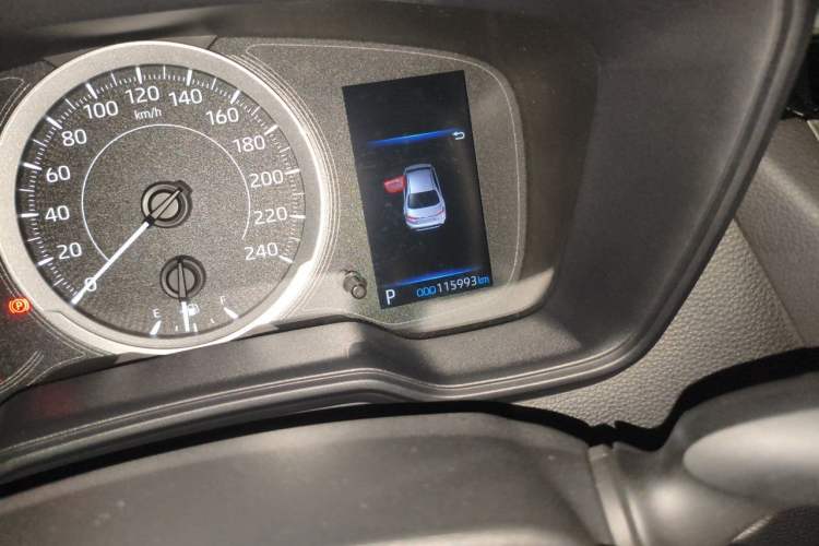 Used Toyota Levin 2019 185T CVT Luxury Edition China VI Standard Odometer Close Up