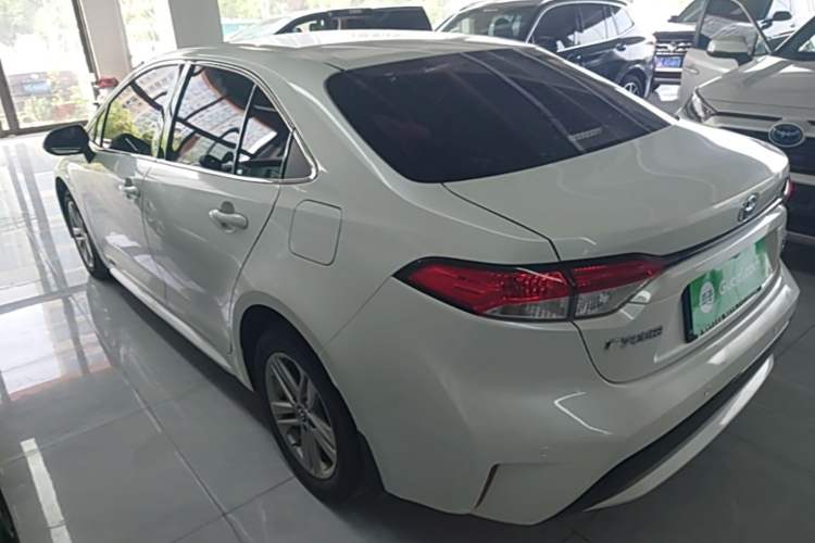 Used Toyota Levin 2019 185T CVT Luxury Edition China VI Standard Rear Left 45 Deg