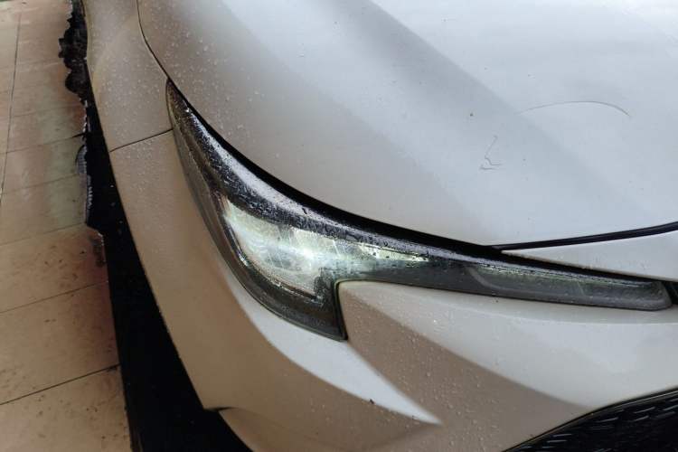 Used Toyota Levin 2019 Dual-Engine 1.8H E-CVT Luxury Edition China VI Standard Right Front Headlight
