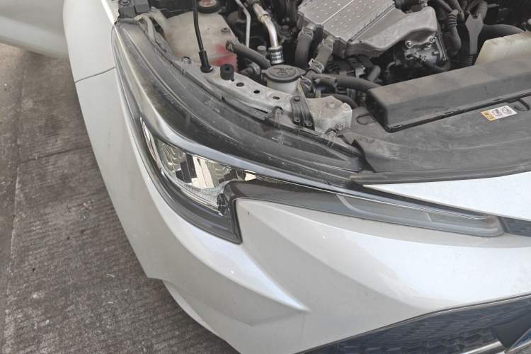 Used Toyota Levin 2019 185T CVT Luxury Edition China VI Standard Right Front Headlight