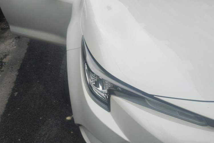 Used Toyota Levin 2019 185T CVT Luxury Edition China VI Standard Right Front Headlight