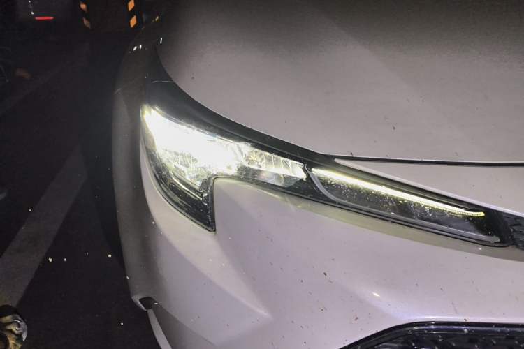 Used Toyota Levin 2019 185T CVT Luxury Edition China VI Standard Right Front Headlight
