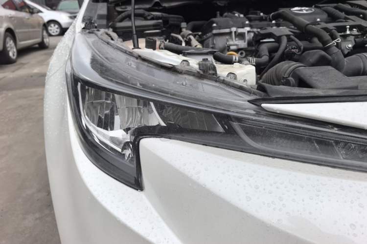 Used Toyota Levin 2019 Dual-Engine 1.8H E-CVT Luxury Edition China VI Standard Right Front Headlight