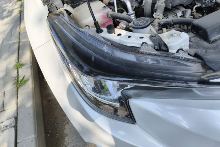 Used Toyota Levin 2019 185T CVT Luxury Edition China VI Standard Right Front Headlight