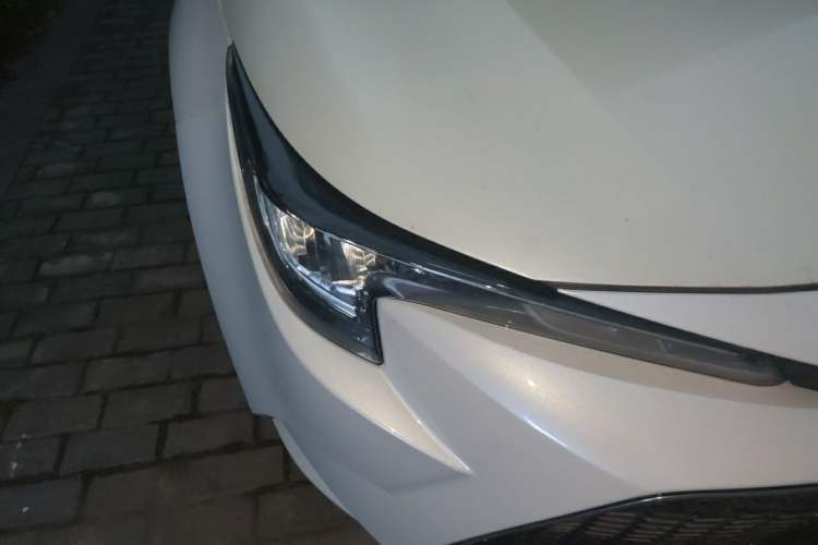 Used Toyota Levin 2019 185T CVT Luxury Edition China VI Standard Right Front Headlight