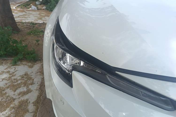 Used Toyota Levin 2019 Dual-Engine 1.8H E-CVT Luxury Edition China VI Standard Right Front Headlight