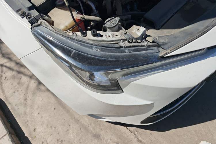Used Toyota Levin 2019 185T CVT Luxury Edition China VI Standard Right Front Headlight