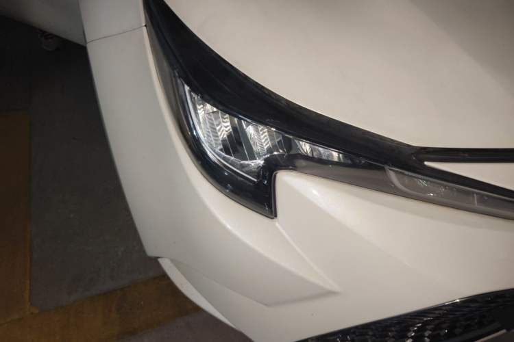 Used Toyota Levin 2019 185T CVT Luxury Edition China VI Standard Right Front Headlight