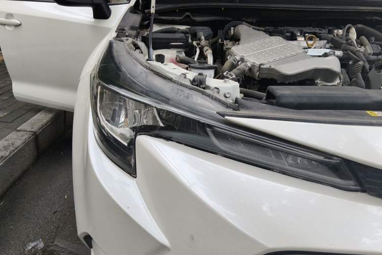 Used Toyota Levin 2019 185T CVT Luxury Edition China VI Standard Right Front Headlight