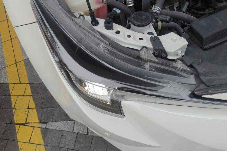 Used Toyota Levin 2019 185T CVT Luxury Edition China VI Standard Right Front Headlight
