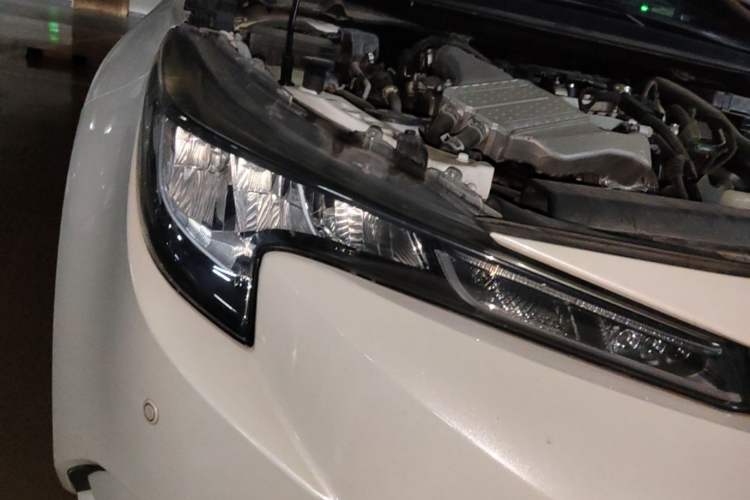 Used Toyota Levin 2019 185T CVT Luxury Edition China VI Standard Right Front Headlight
