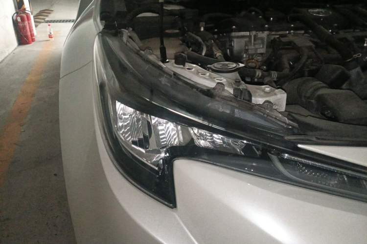 Used Toyota Levin 2019 Dual-Engine 1.8H E-CVT Luxury Edition China VI Standard Right Front Headlight