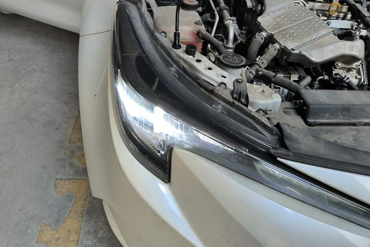 Used Toyota Levin 2019 185T CVT Luxury Edition China VI Standard Right Front Headlight