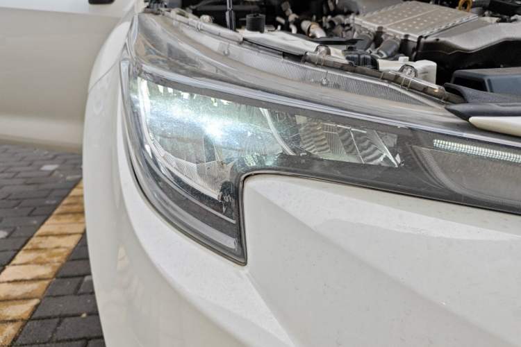 Used Toyota Levin 2019 185T CVT Luxury Edition China VI Standard Right Front Headlight