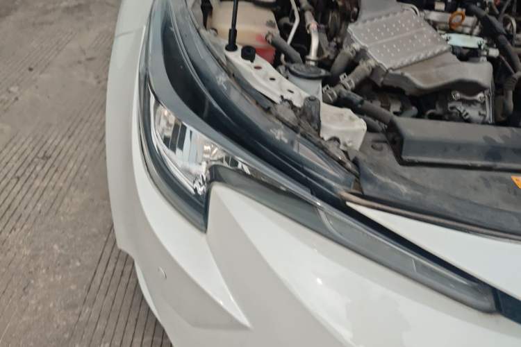 Used Toyota Levin 2019 185T CVT Luxury Edition China VI Standard Right Front Headlight