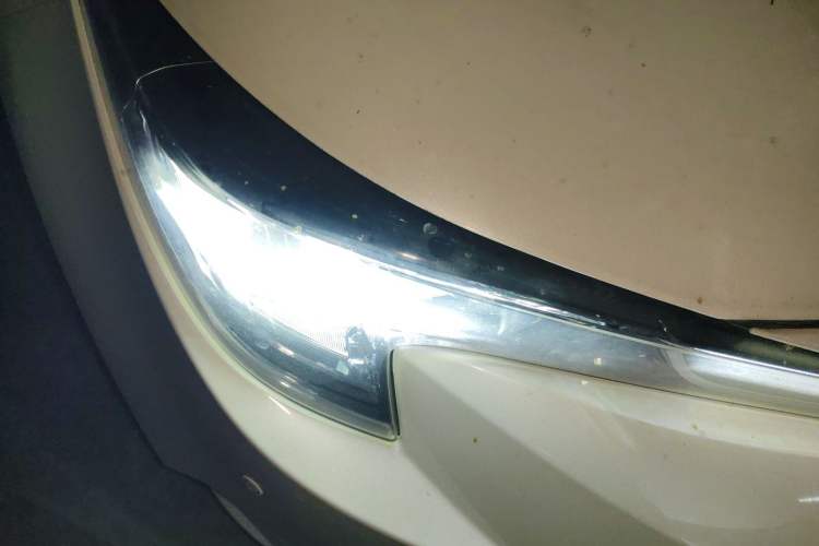 Used Toyota Levin 2019 185T CVT Luxury Edition China VI Standard Right Front Headlight