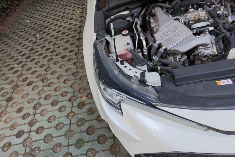 Used Toyota Levin 2019 185T CVT Luxury Edition China VI Standard Right Front Headlight