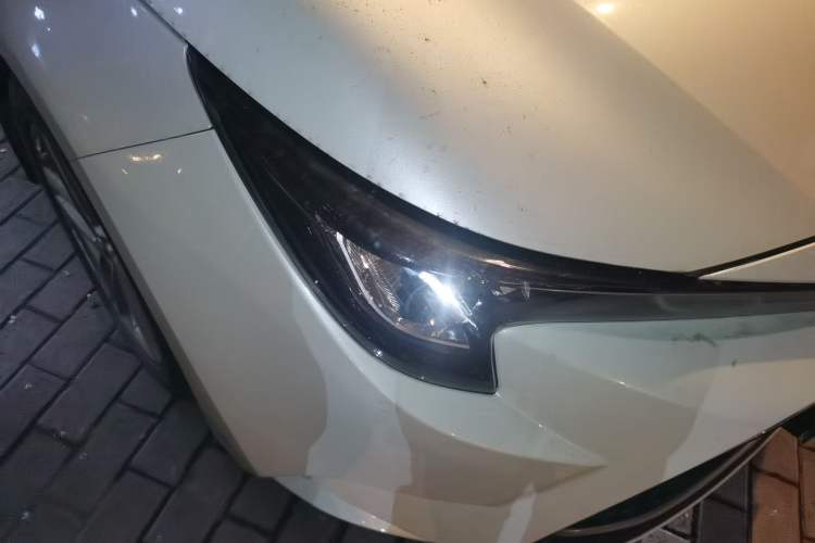 Used Toyota Levin 2019 Dual-Engine 1.8H E-CVT Luxury Edition China VI Standard Right Front Headlight