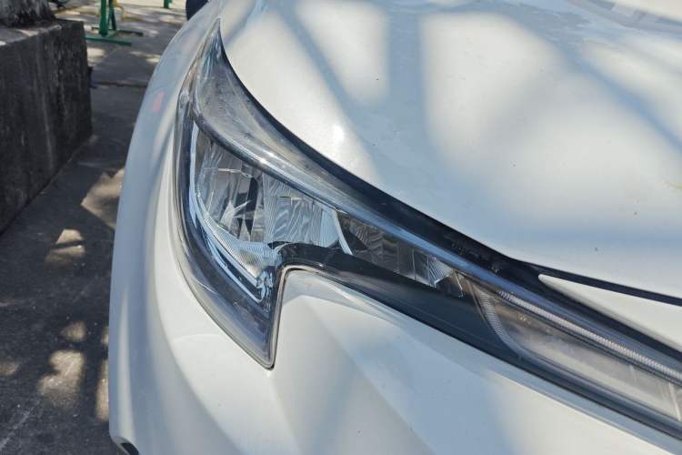 Used Toyota Levin 2019 185T CVT Luxury Edition China VI Standard Right Front Headlight