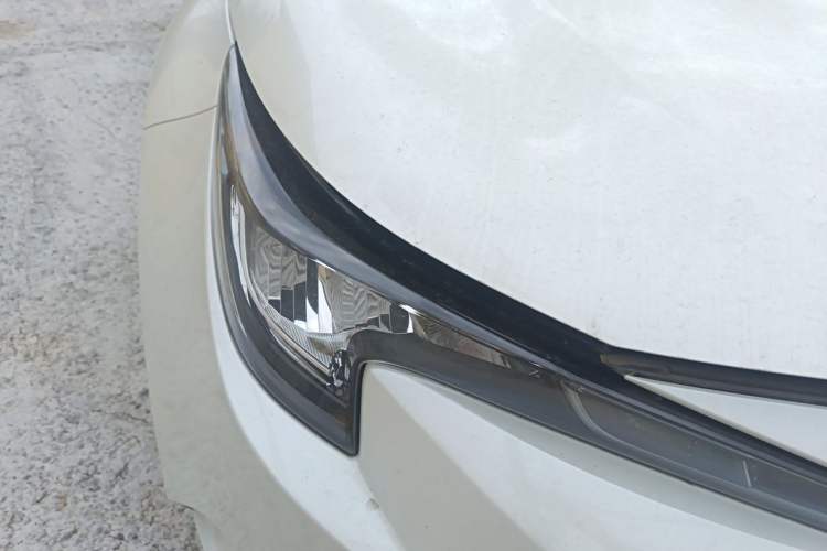 Used Toyota Levin 2019 Dual-Engine 1.8H E-CVT Luxury Edition China VI Standard Right Front Headlight