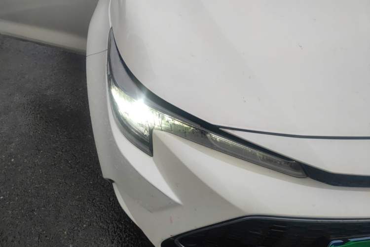 Used Toyota Levin 2019 185T CVT Luxury Edition China VI Standard Right Front Headlight