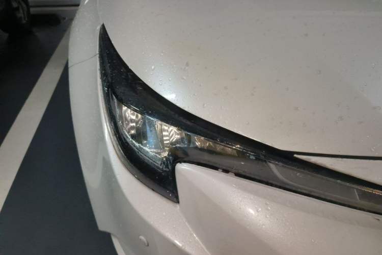 Used Toyota Levin 2019 185T CVT Luxury Edition China VI Standard Right Front Headlight