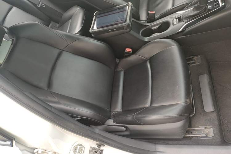 Used Toyota Levin 2019 185T CVT Luxury Edition China VI Standard Right Front Seat